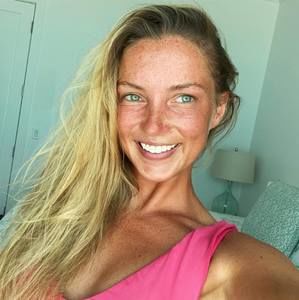 Meet your Posher, Ava